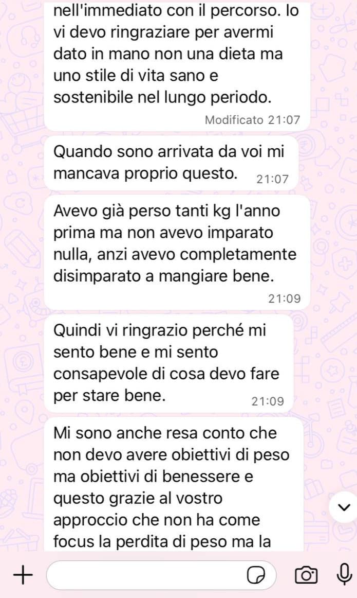 Messaggio di una persona seguita nel percorso: ringrazia per aver ricevuto uno stile di vita sostenibile invece di una dieta, e per obiettivi di benessere invece che di peso